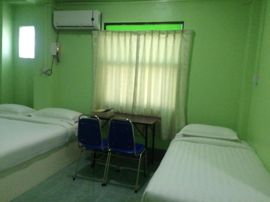 Nay Chi Lin Hotel Pathein Exterior foto