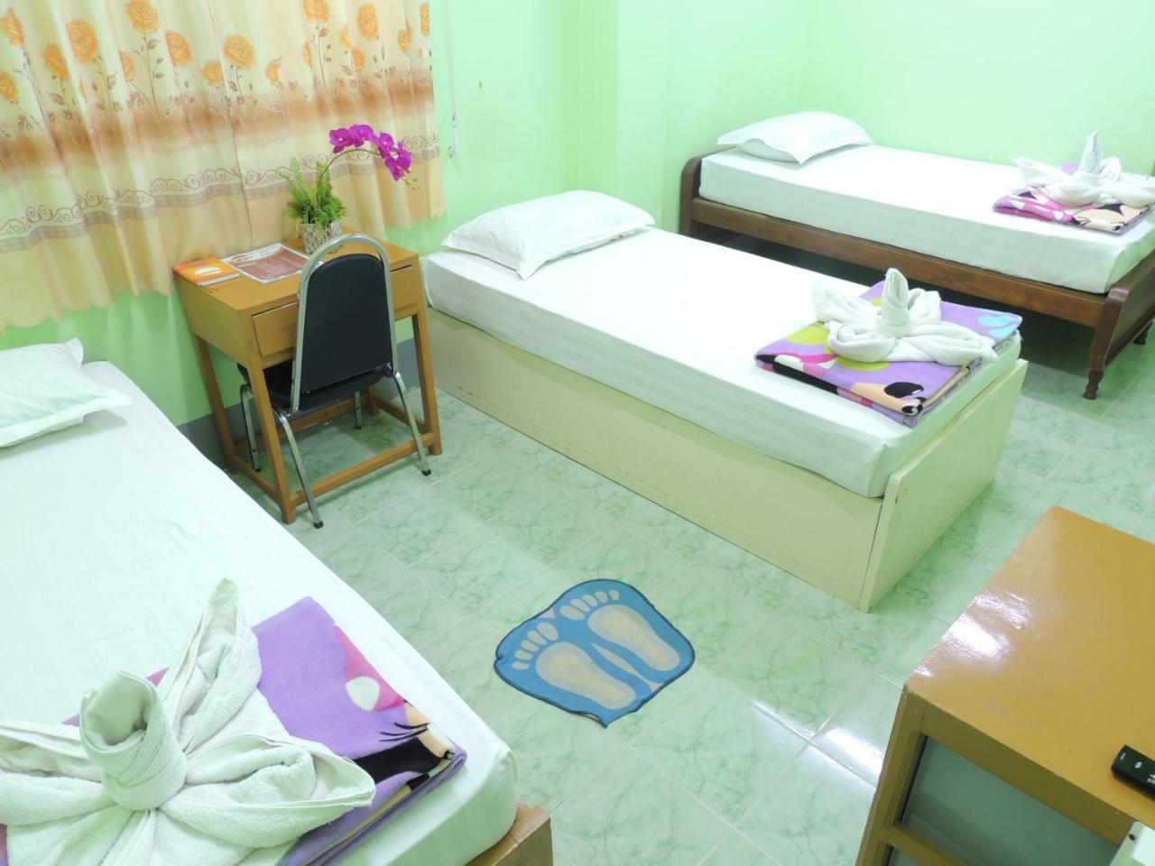 Nay Chi Lin Hotel Pathein Exterior foto