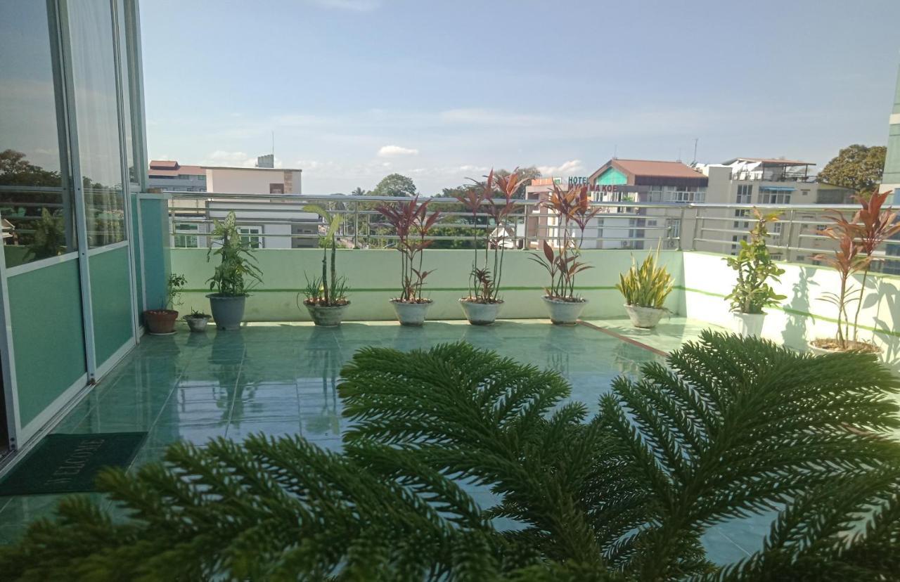 Nay Chi Lin Hotel Pathein Exterior foto